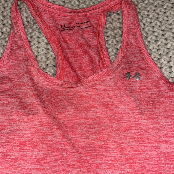 Under Armour Tank Top - Picture 2 of 4